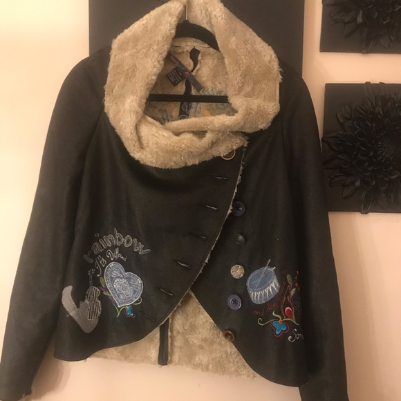 Desigual designer jacket. Sherpa fleece lining. - Picture 2 of 8